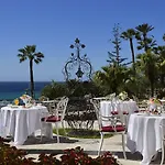 Royal 5*