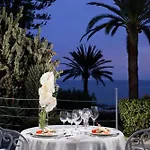 Royal 5*
