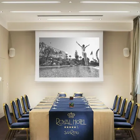 Royal Hotell 5*