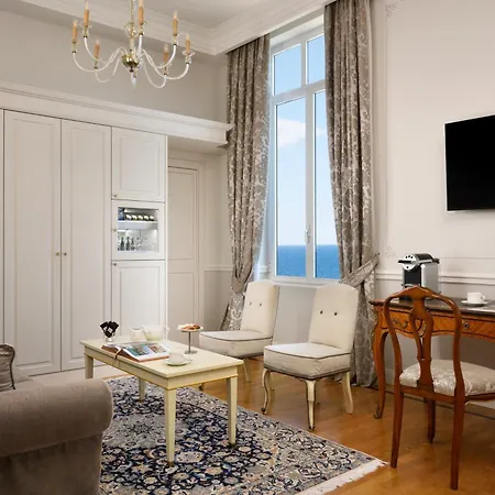 Royal Hotel 5*