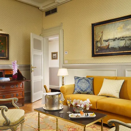 Hotel Royal