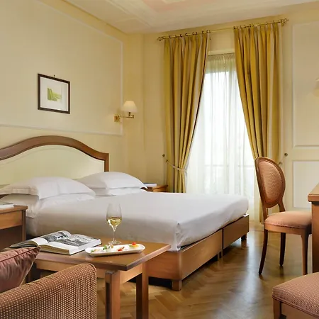 Hotel Royal 5*