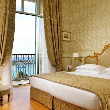 Royal Hotel 5*