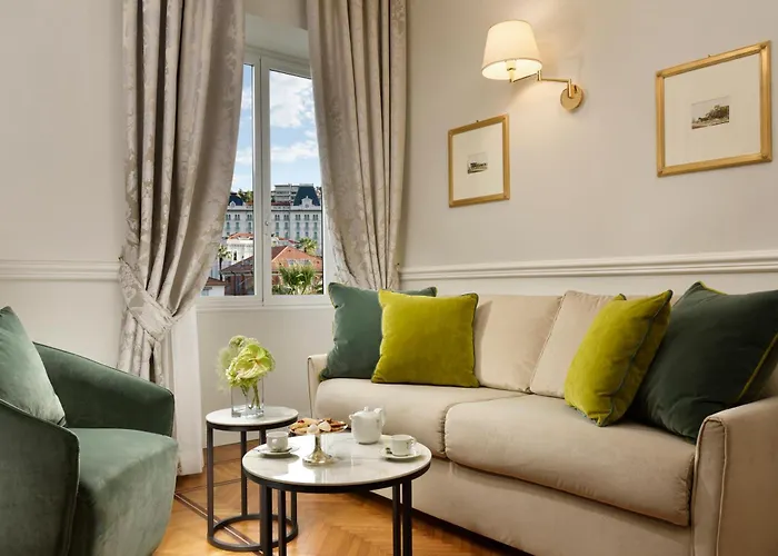 Royal Готель 5*